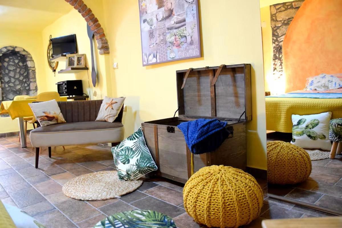 Agriturismo Su'E Lentu Bosa Exteriör bild